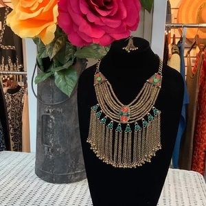 STATEMENT NECKLACE SET